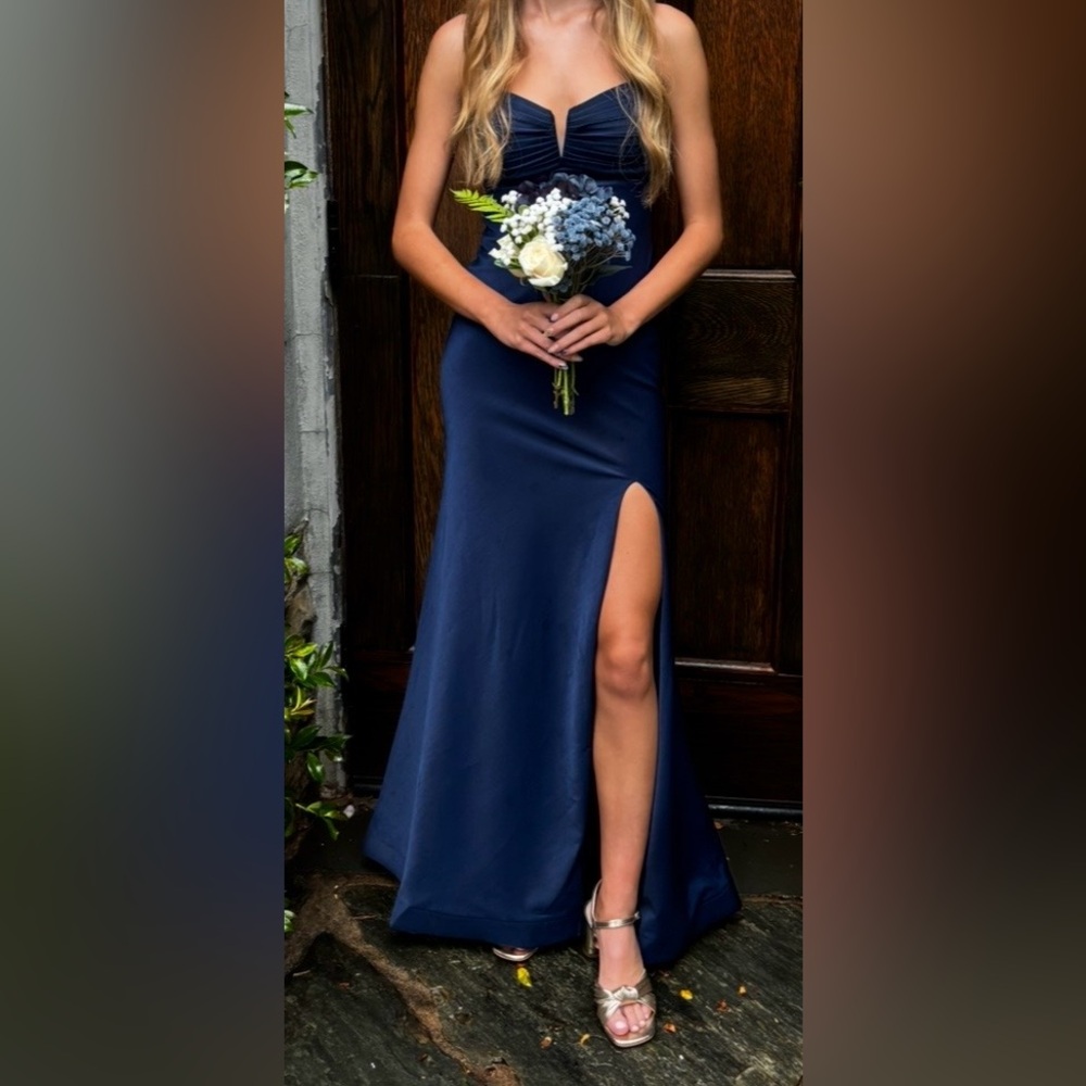 Navy Prom Gown with Thigh Slit size small 3/4 B. Darlin